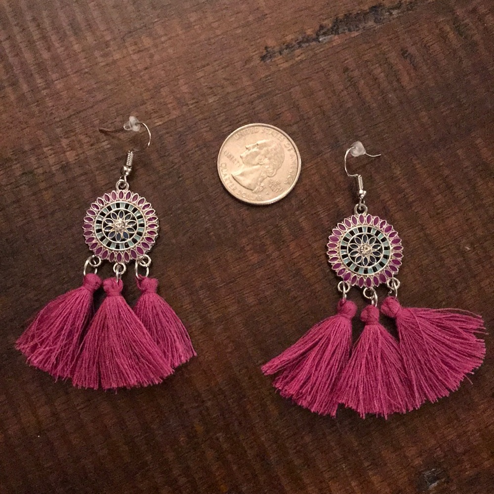 NEW! Boho Tassel Earrings - Picture 5 of 6
